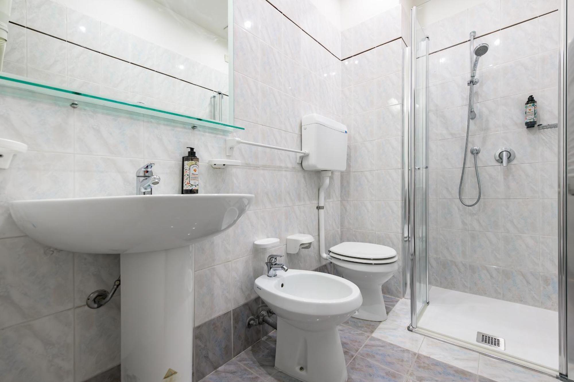 Hotel Sogno Del Benaco Лімоне-суль-Гарда Номер фото